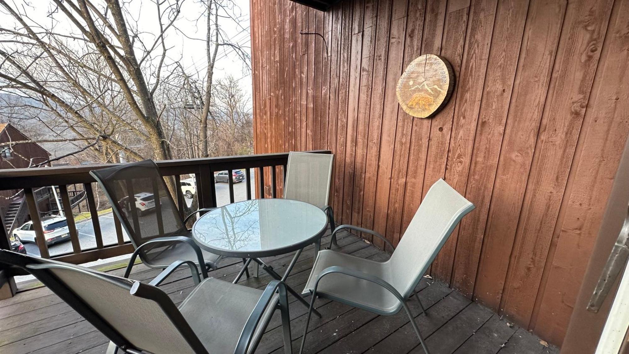 Ski On Ski Off Mtn Chalet 弗农 外观 照片